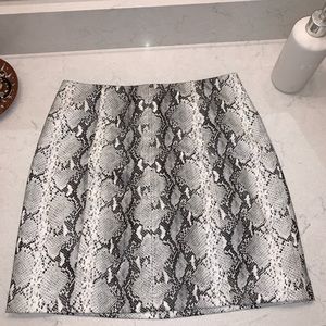 Wild Honey Snakeprint Mini Skirt Size S